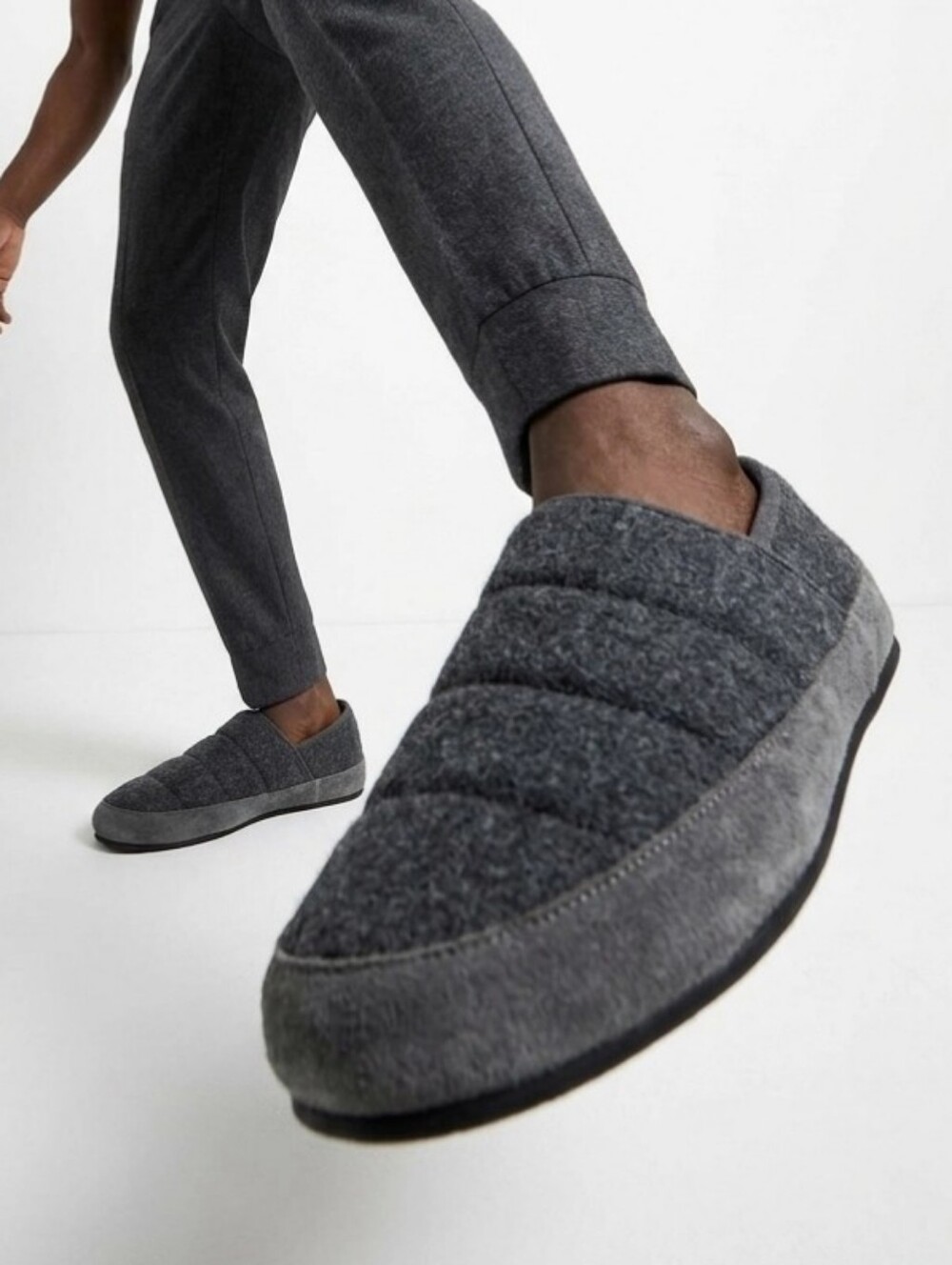 Vince Mens Loafers padded slippers Harlow Heather Gray Fabric Suede Sz 7.5